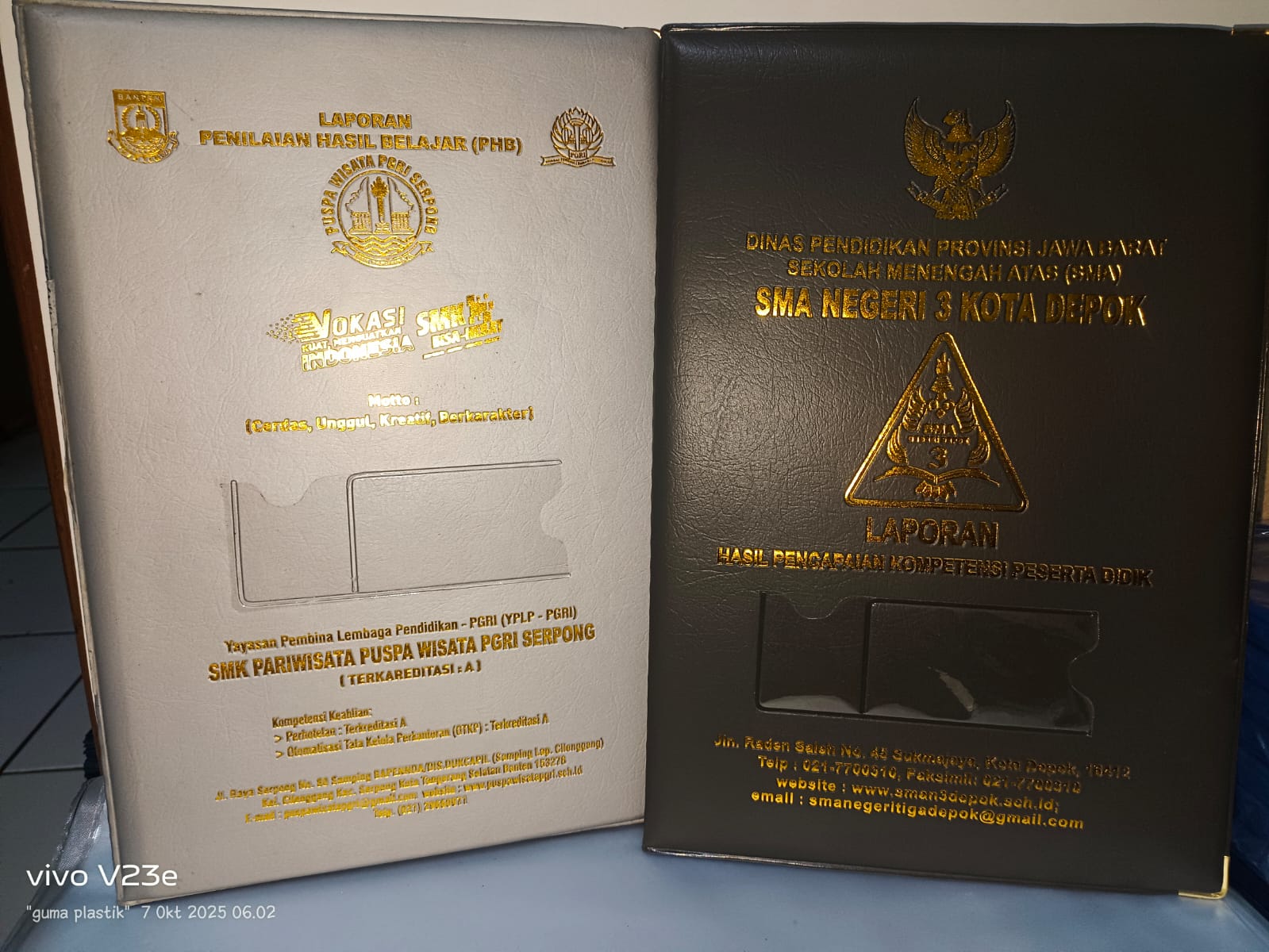 Mengapa Map Ijazah Kustom Lebih Aman untuk Dokumen Jangka Panjang